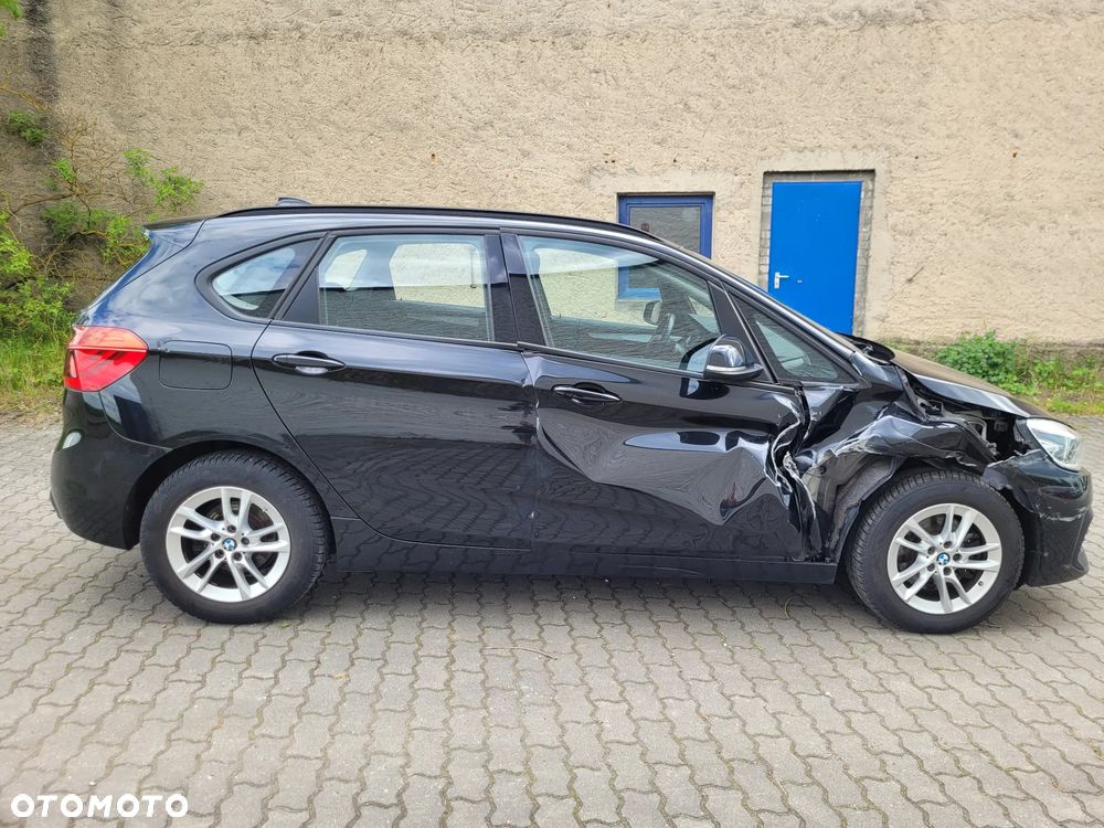 BMW Seria 2 218d - 31