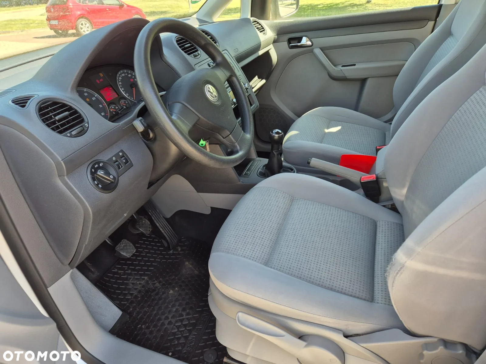 Volkswagen Caddy 1.4 Life (7-Si.) - 10