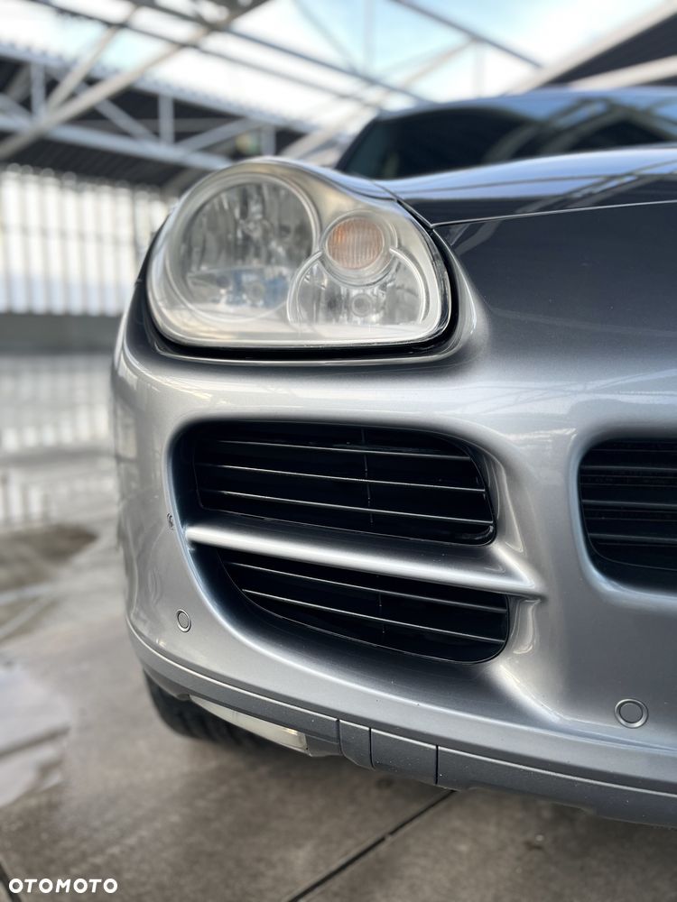 Porsche Cayenne - 20