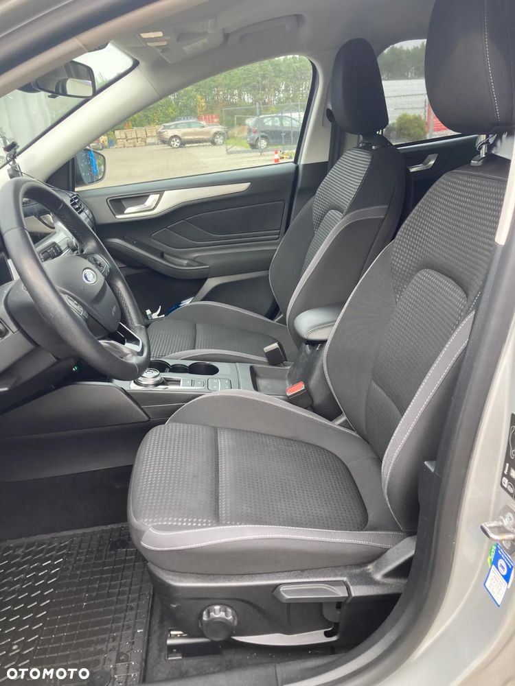 Ford Focus - 8