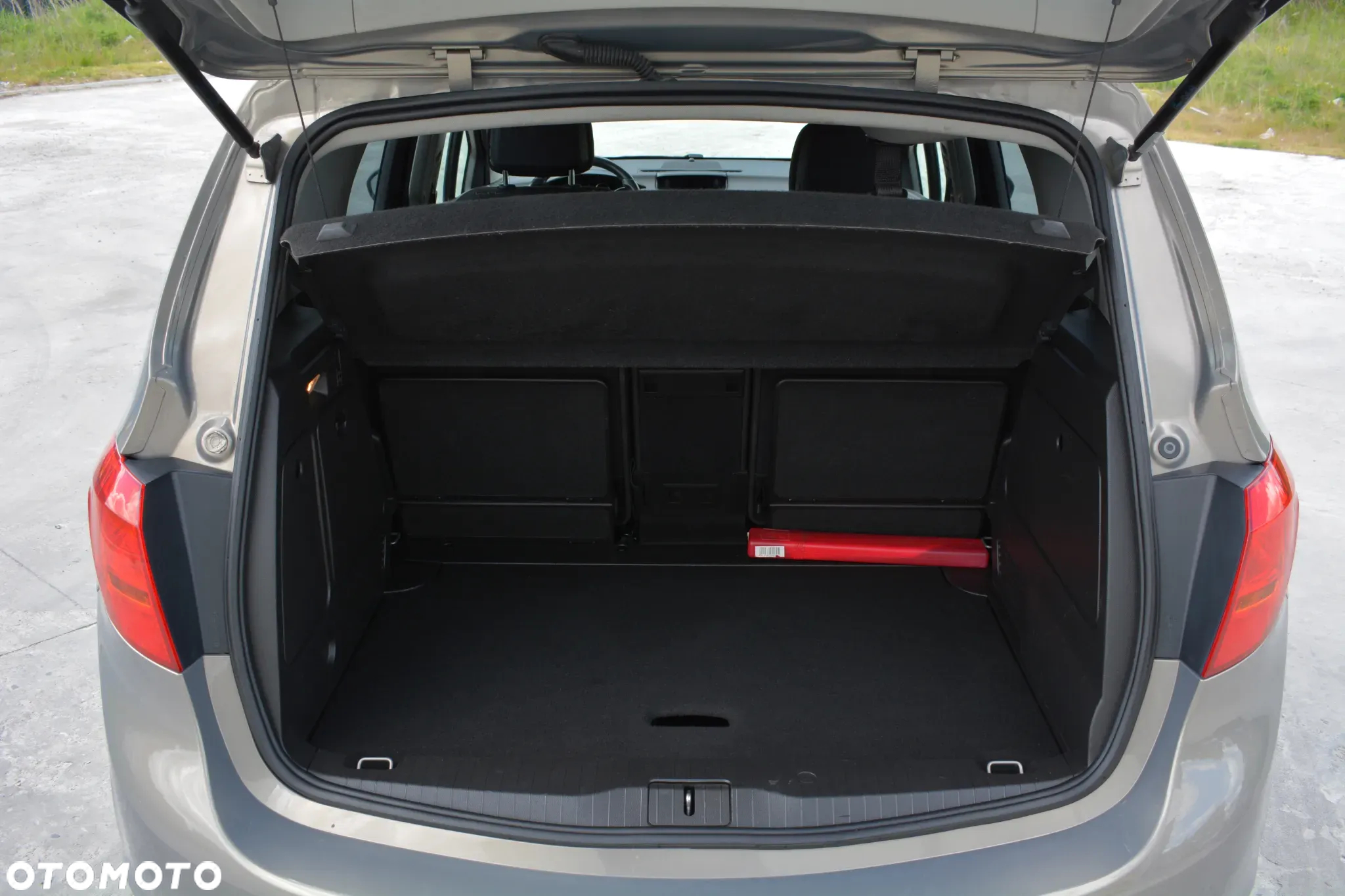 Opel Meriva 1.4 T Essentia S&S - 24