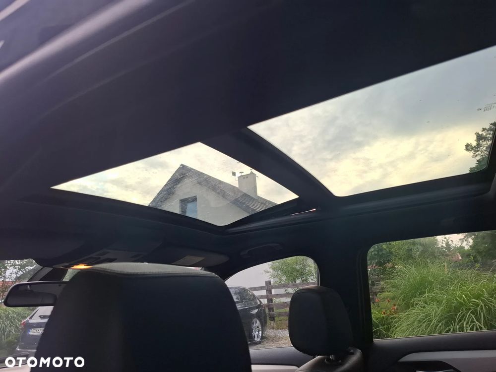 BMW X1 xDrive20d - 14