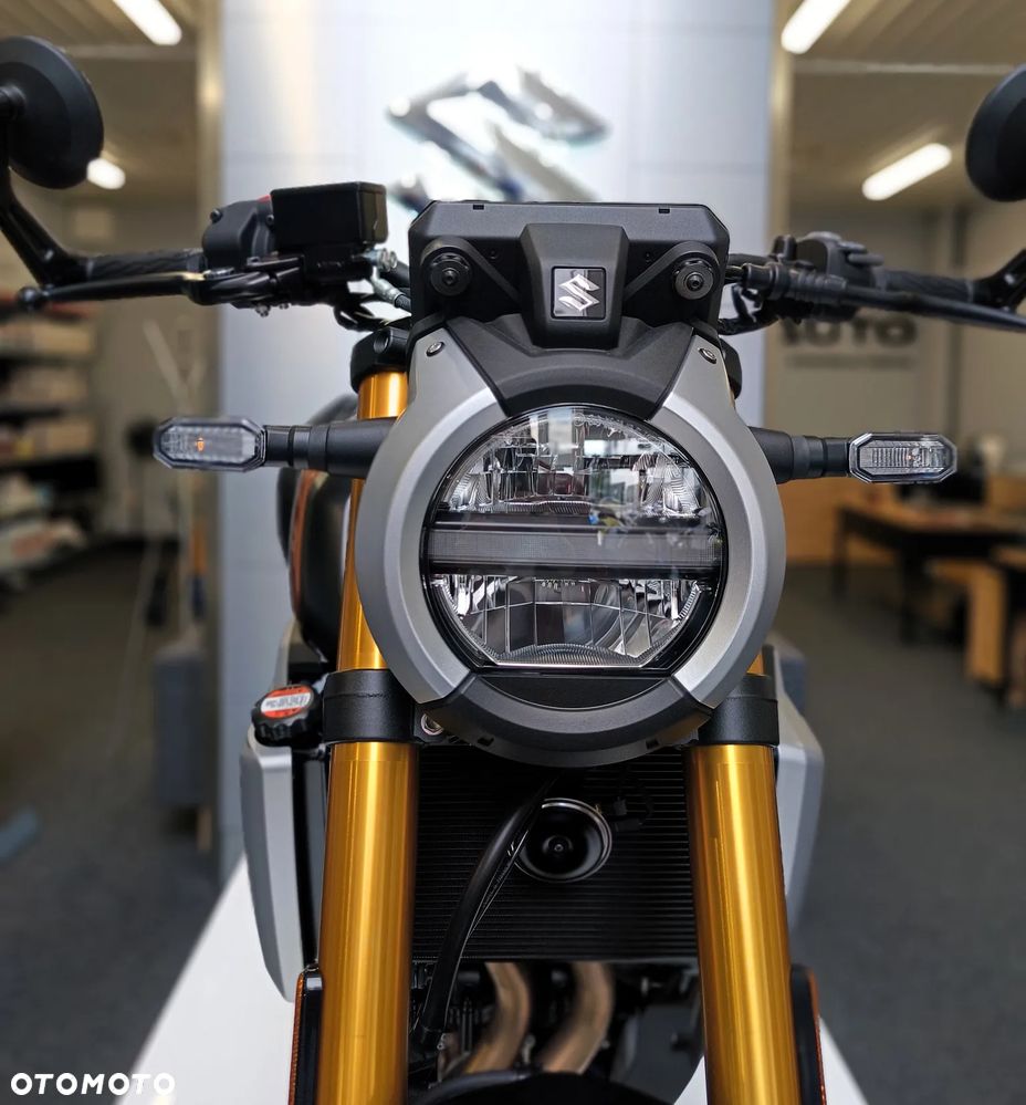 Suzuki T - 2