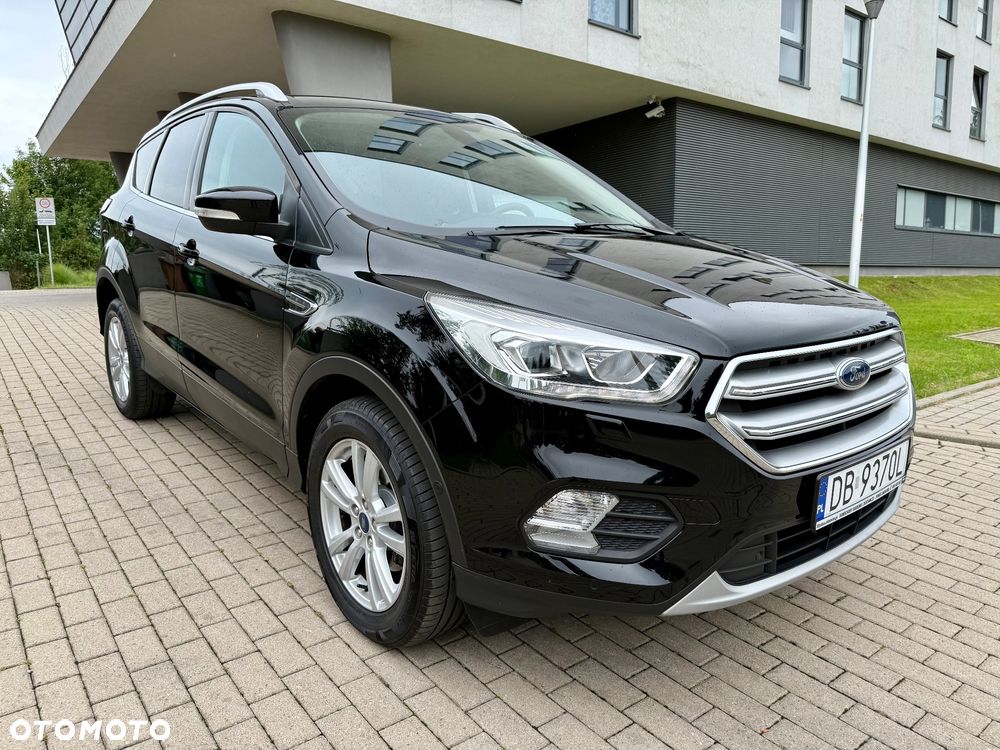 Ford Kuga 1.5 EcoBoost 2x4 Titanium - 3