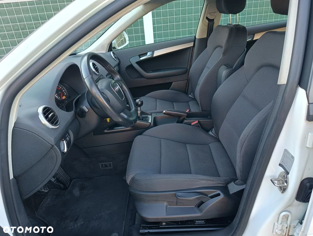 Audi A3 Sportback 2.0 TDI Attraction - 22