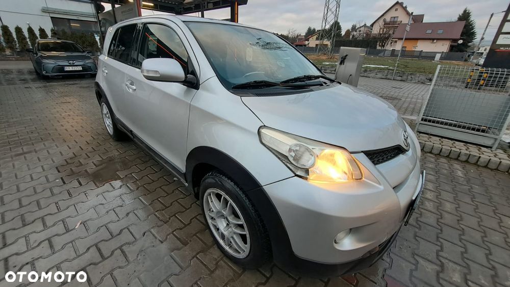 Toyota Urban Cruiser 1.4 D-4D Sol 4x4 - 12