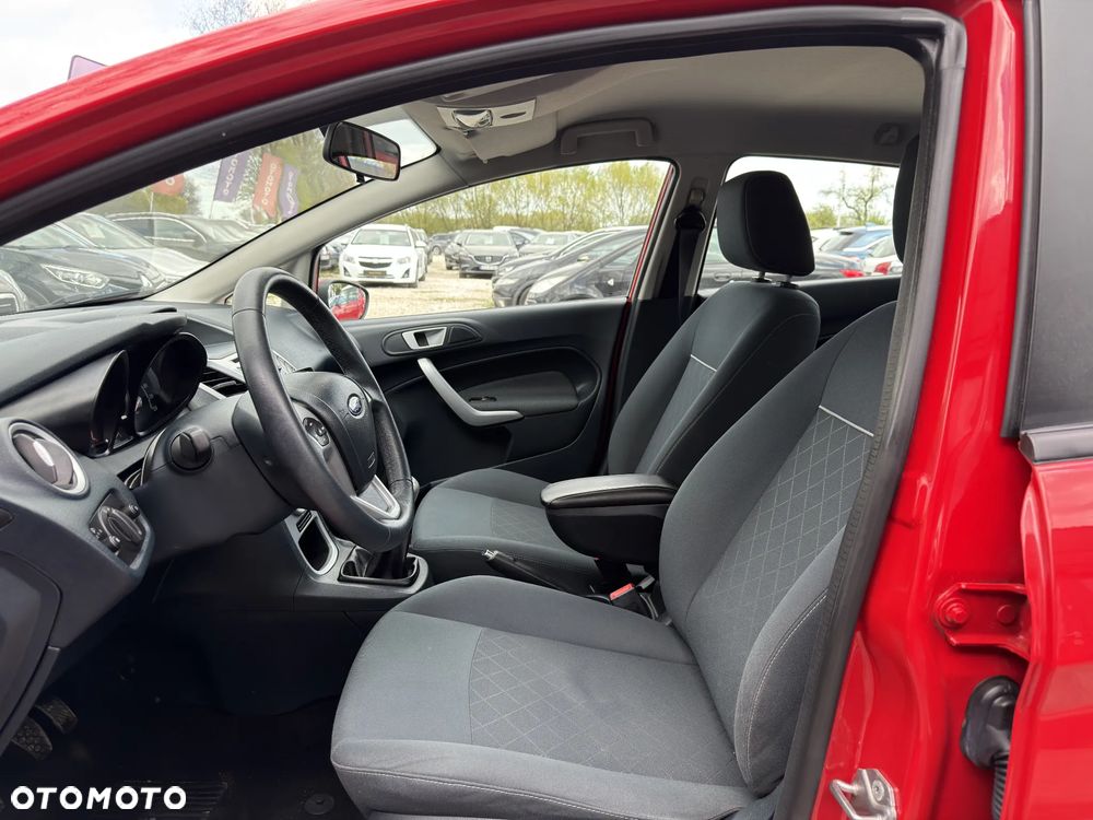 Ford Fiesta 1.6 TDCi Titanium - 26