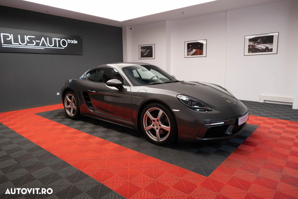 Porsche Cayman 718 PDK