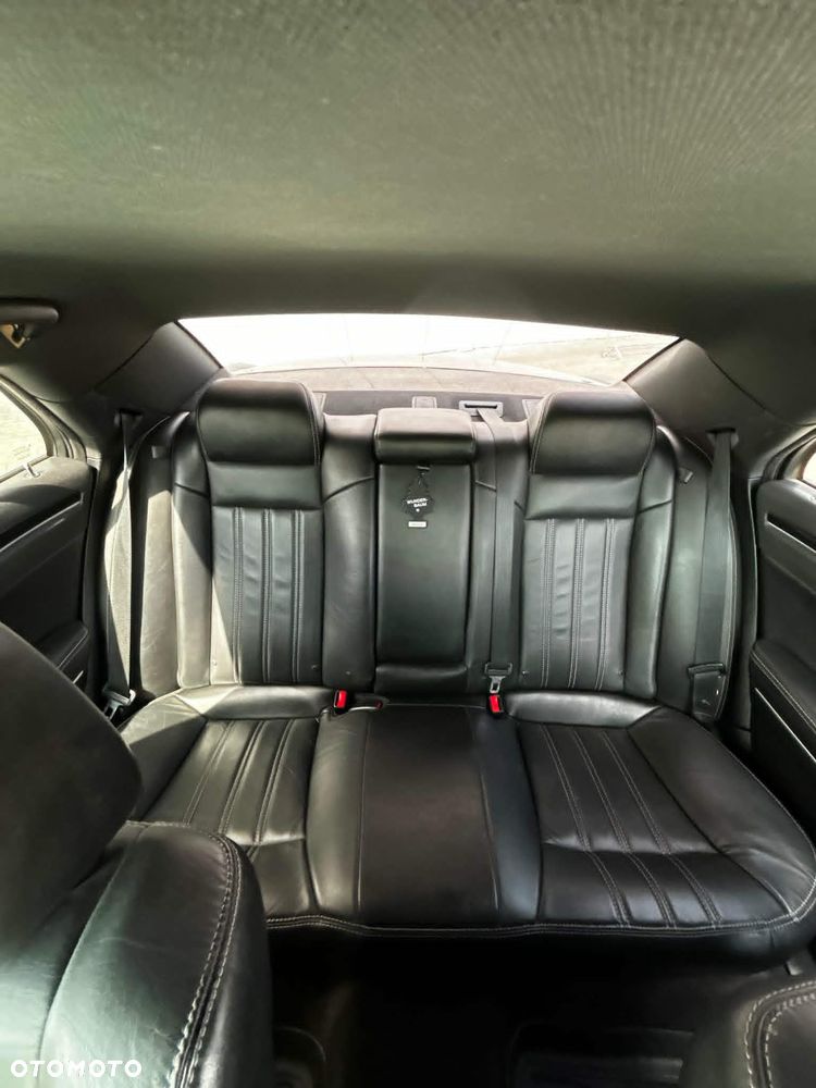 Chrysler 300s - 20