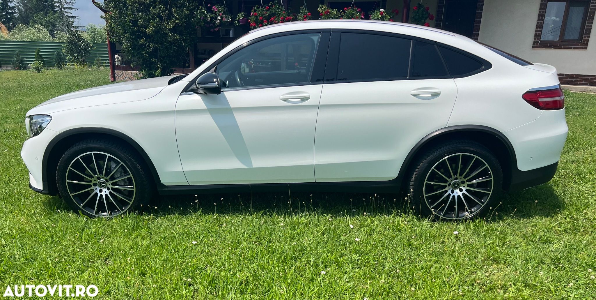 Mercedes-Benz GLC Coupe 250 d 4Matic 9G-TRONIC AMG Line - 1