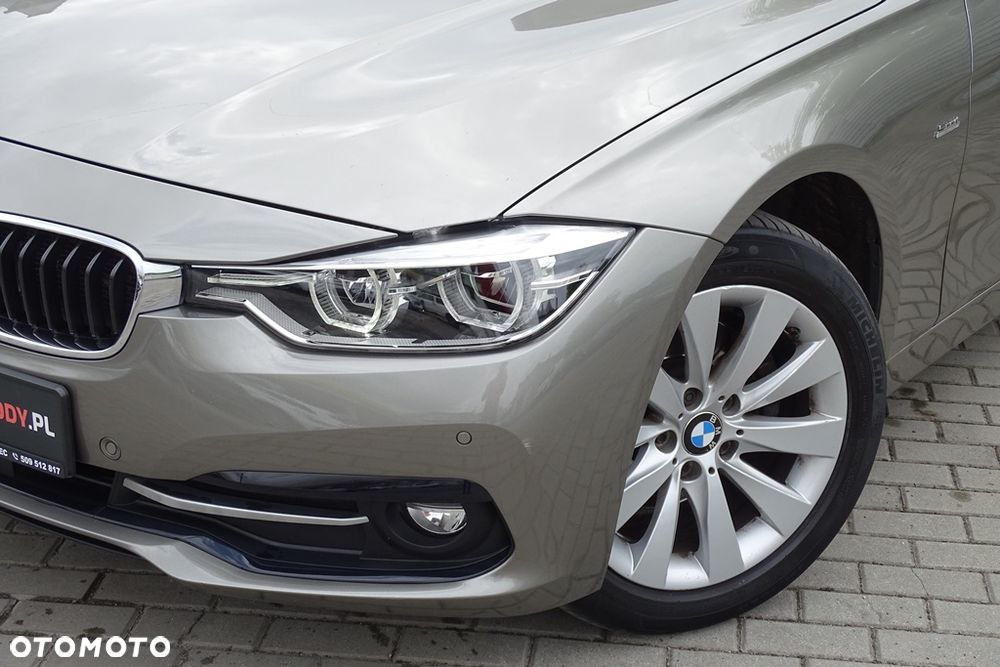 BMW Seria 3 320d xDrive Luxury Line sport - 9