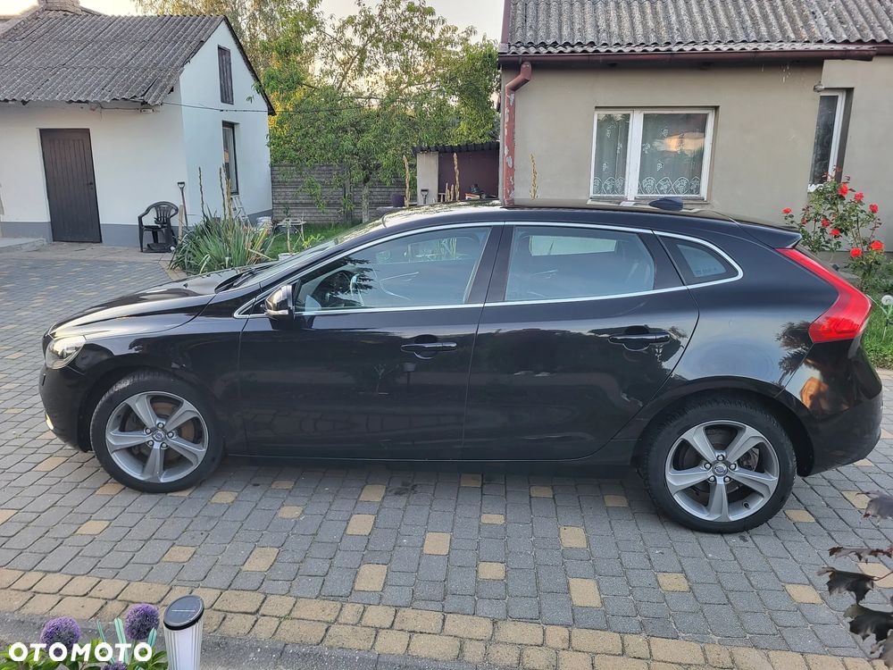 Volvo V40 T3 Momentum - 16