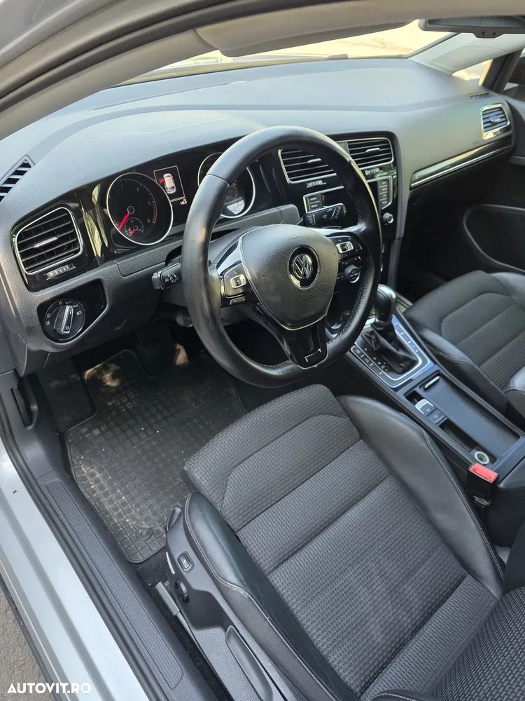 Volkswagen Golf 2.0 BlueTDI DSG Highline - 13
