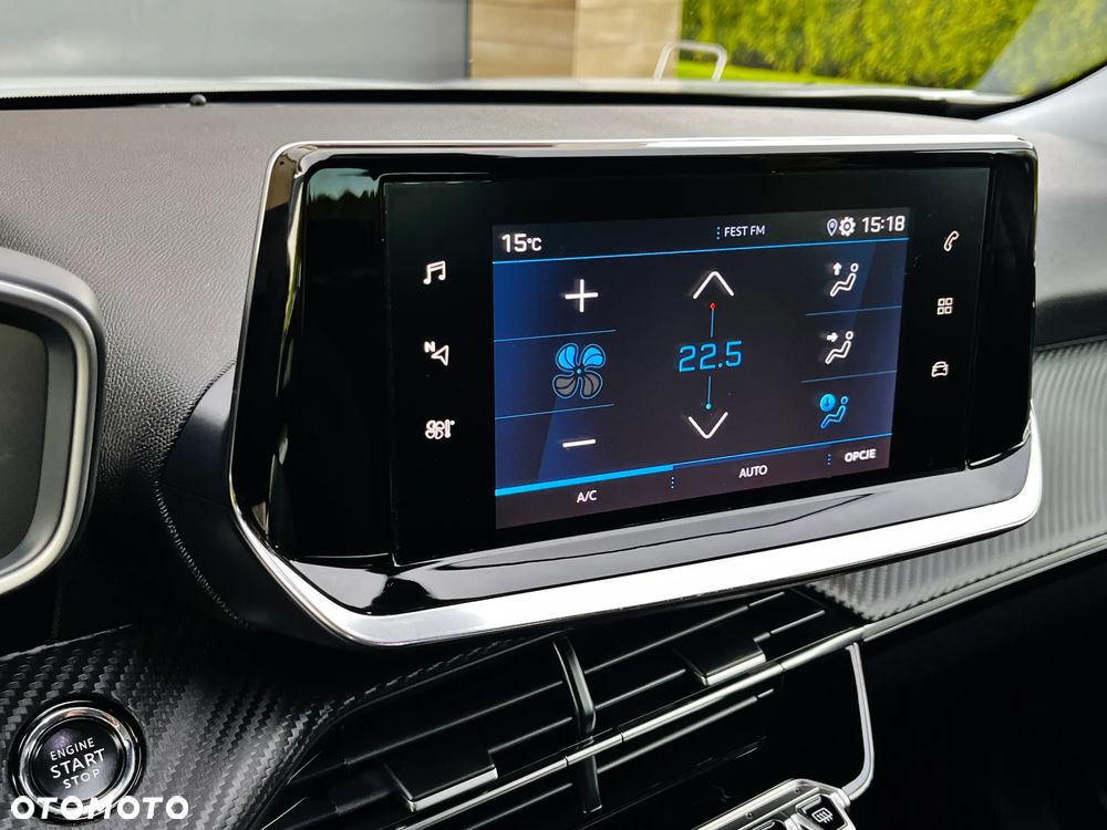 Peugeot 2008 1.2 PureTech Allure S&S - 29