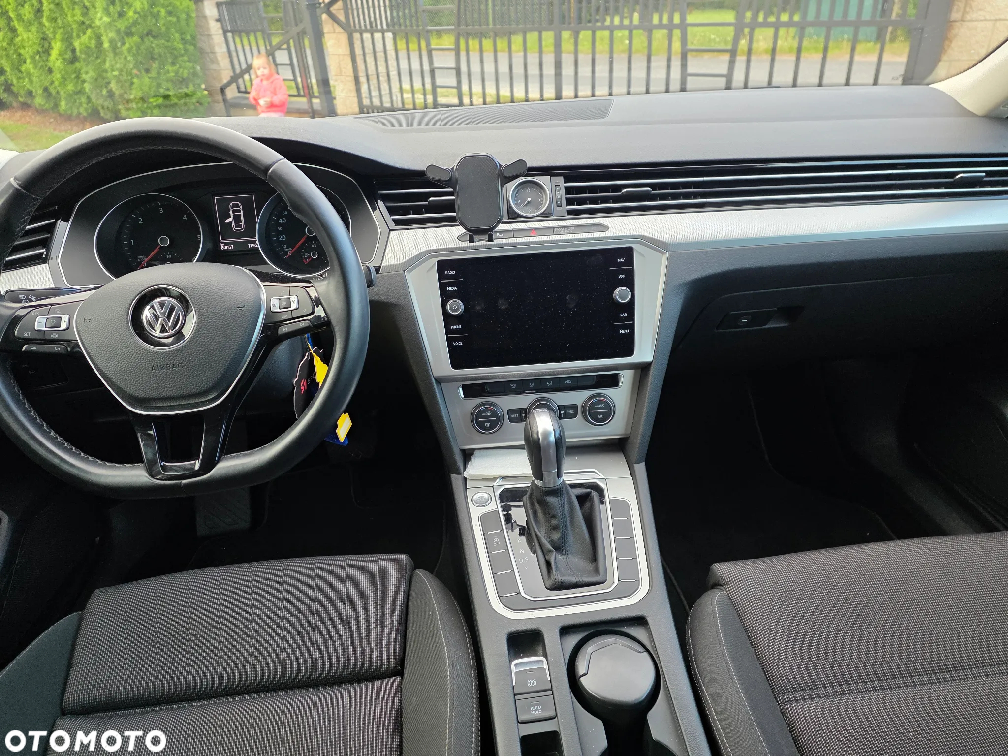 Volkswagen Passat - 12