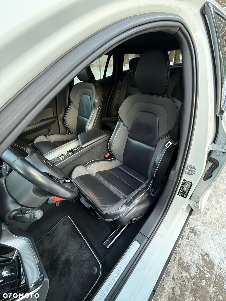 Volvo V60 D4 Geartronic R-Design - 17