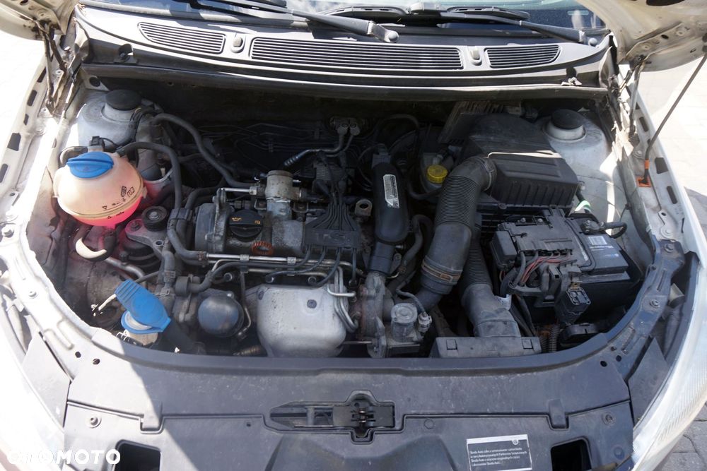 SKODA FABIA II 545 LIFT KOMBI 2011 LF9E 1.2 TSI CBZA 86KM MFX BIAŁY na części - 9