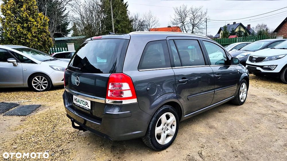 Opel Zafira 1.8 Cosmo EU5 - 11