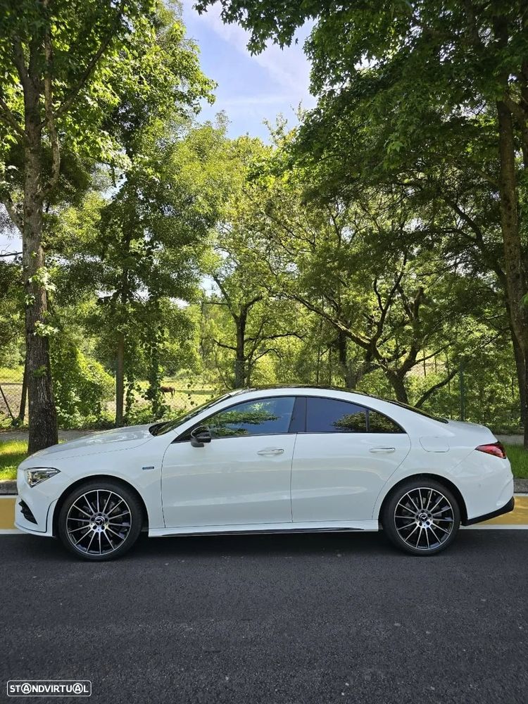 Mercedes-Benz CLA 250 e AMG Line - 1