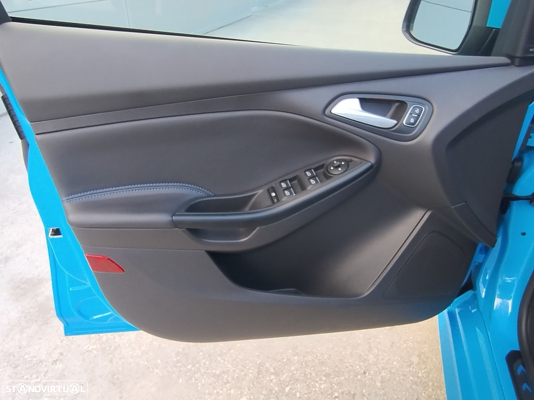 Ford Focus 2.3 EcoBoost RS - 22