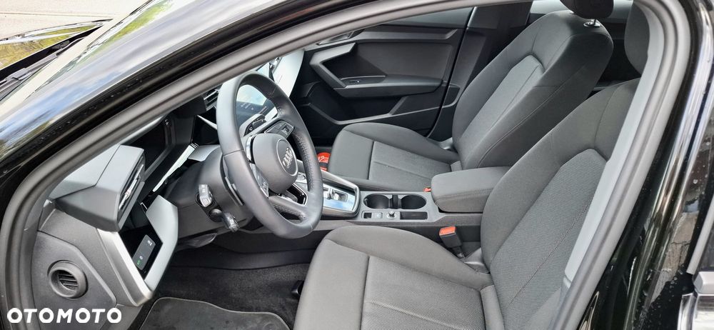 Audi A3 Sportback 35 TFSI S tronic - 9