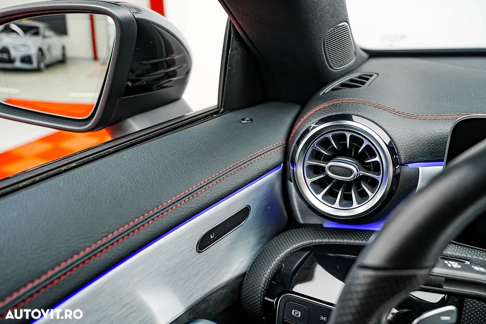 Mercedes-Benz CLA 200 7G-DCT Edition AMG Line - 25