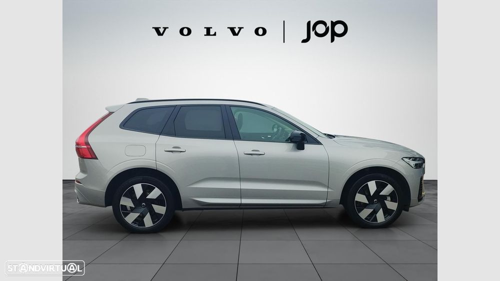 Volvo XC 60 2.0 T6 PHEV Plus Dark AWD — fotografia 7