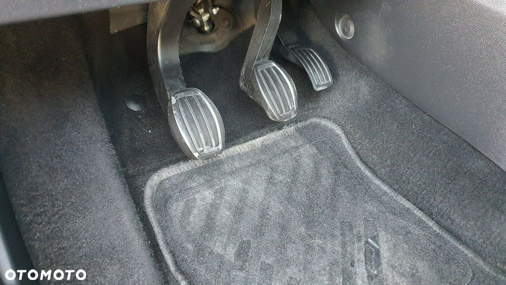 Peugeot 208 BlueHDi 100 Active - 15