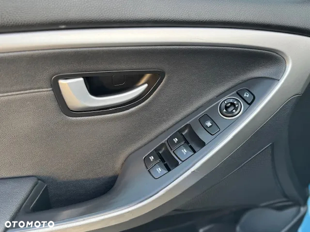 Hyundai i30 - 18