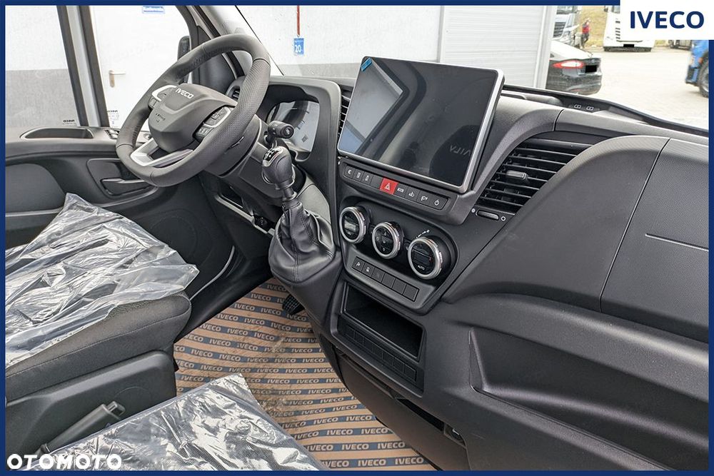 Iveco Daily 35S18 16m3 L4H2 180KM - 18