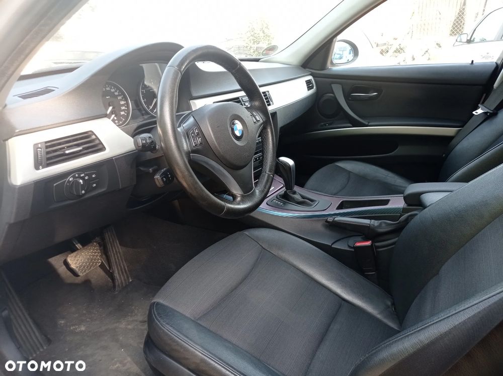 UWAGA ! AUTO W CAŁOŚCI 2008 BMW 3 E91 325i 218ps R6 AUTOMAT KLIMATRONIC XENON ALU MALE KM SERW SKÓRY I WLAS ZAREJ PL - 8