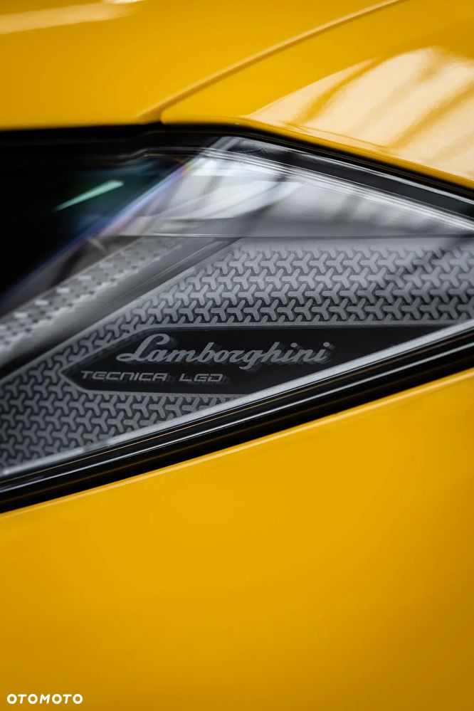 Lamborghini Urus - 25