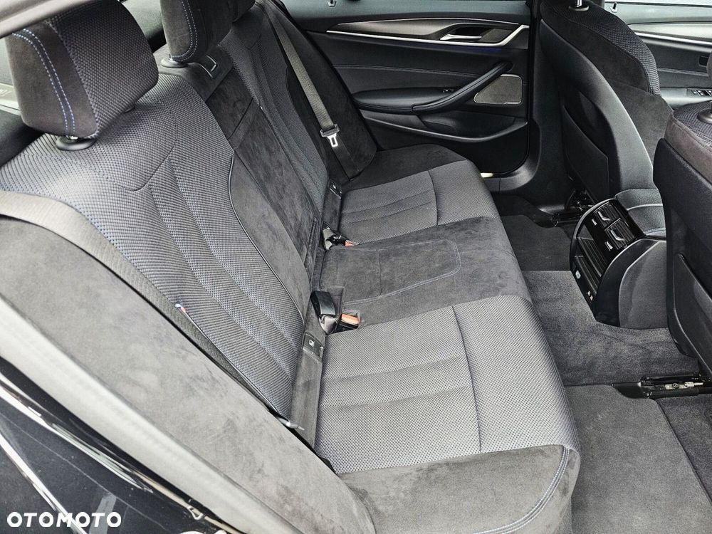 BMW Seria 5 530i xDrive M Sport sport - 16