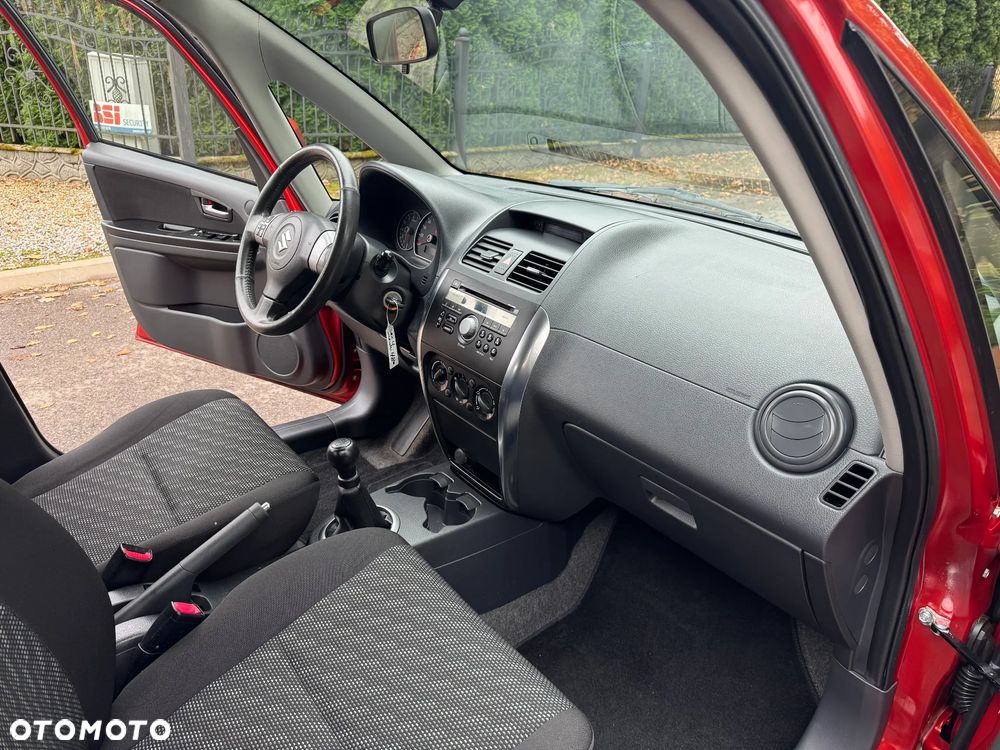 Suzuki SX4 1.6 VVT 4x2 Comfort - 15