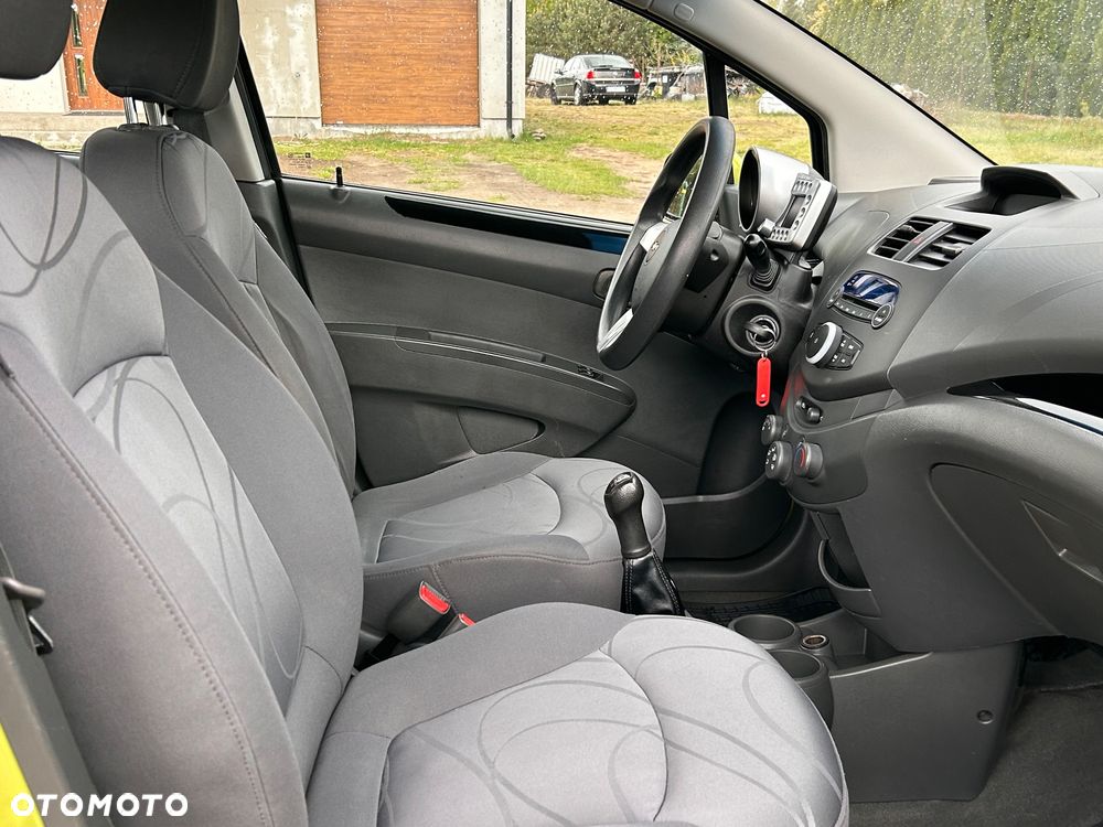 Chevrolet Spark 1.0 - 26