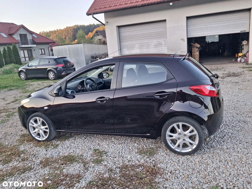 Mazda 2 - 7