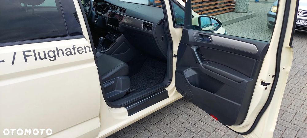 Volkswagen Touran 2.0 TDI BMT Comfortline Plus DSG - 29