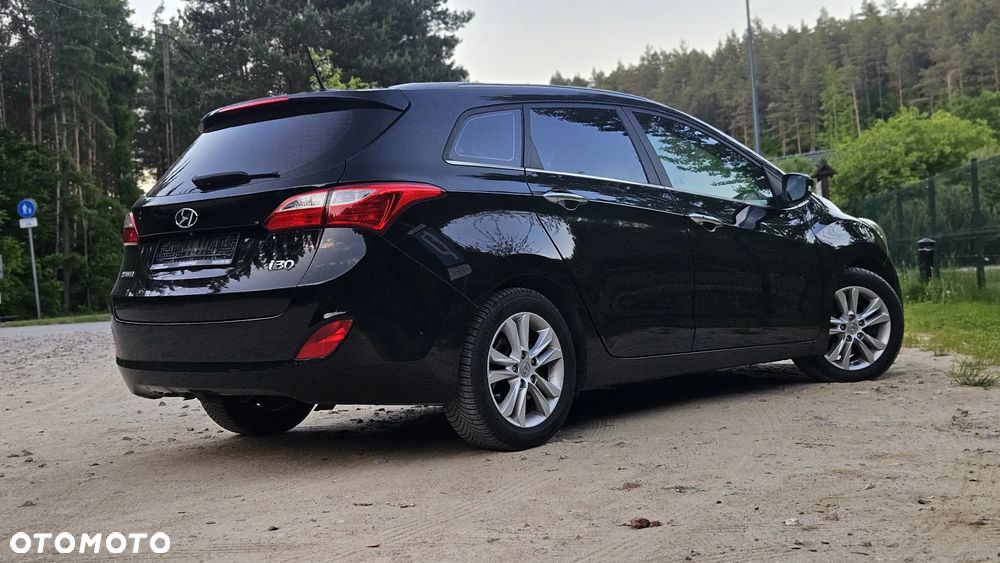 Hyundai i30 1.6 CRDi Automatik Style - 21