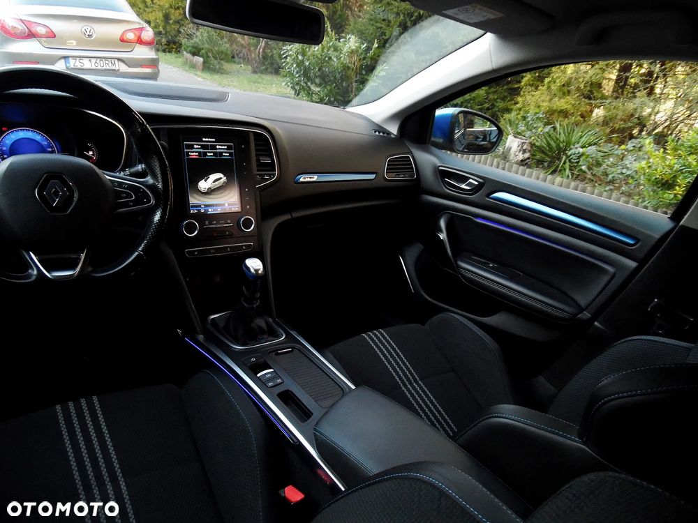 Renault Megane ENERGY TCe 130 GT LINE - 29