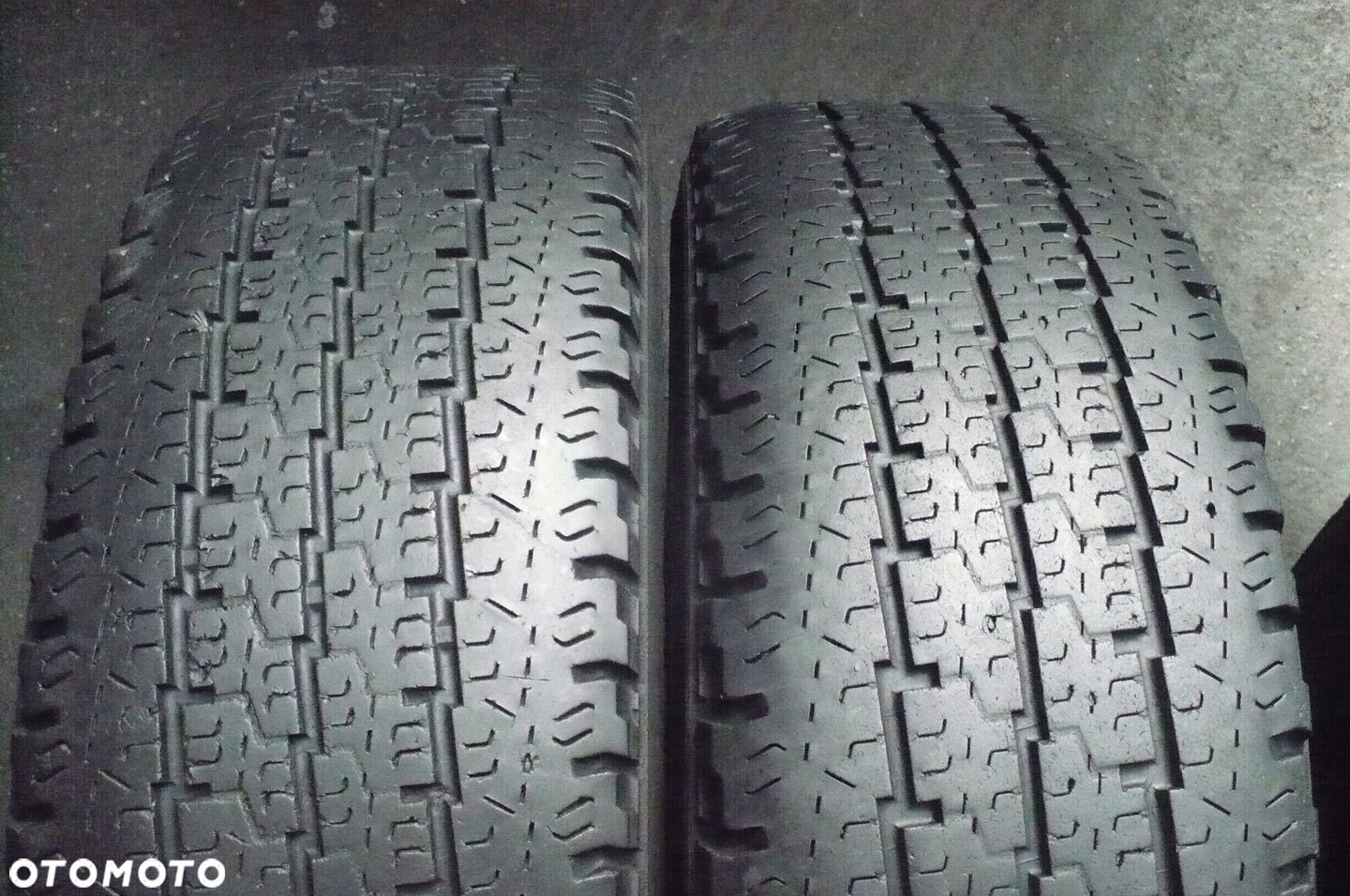 2x MICHELIN Agilis 81 215/70R15C 5,2mm 5,3mm 2016 - 1