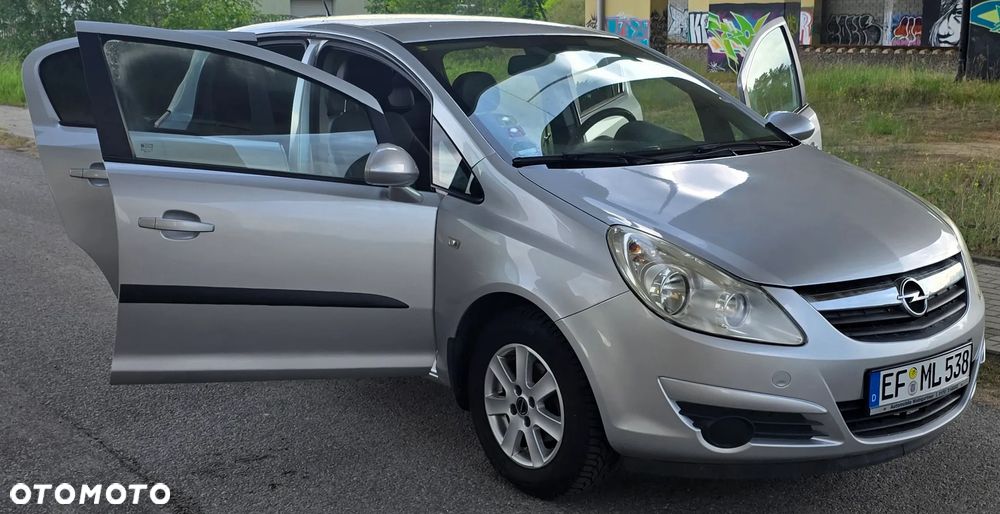 Opel Corsa 1.4 16V Cosmo - 10