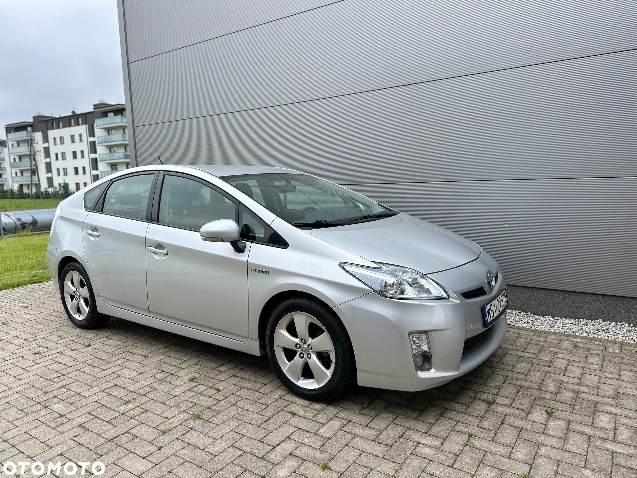 Toyota Prius 1.8 HSD Luna - 4