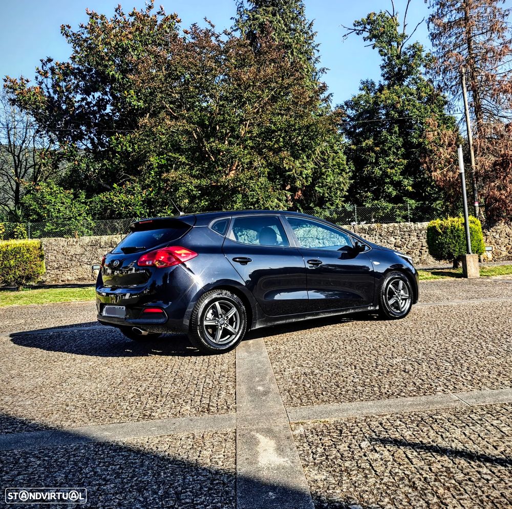 Kia Ceed 1.4 CRDi 90 Spirit - 21