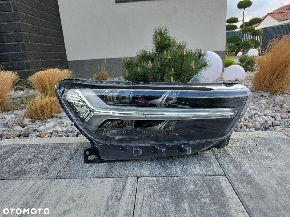 VOLVO XC40 Lampa prawa przód Full Led MID Led 32133578 2017-2021 - 1