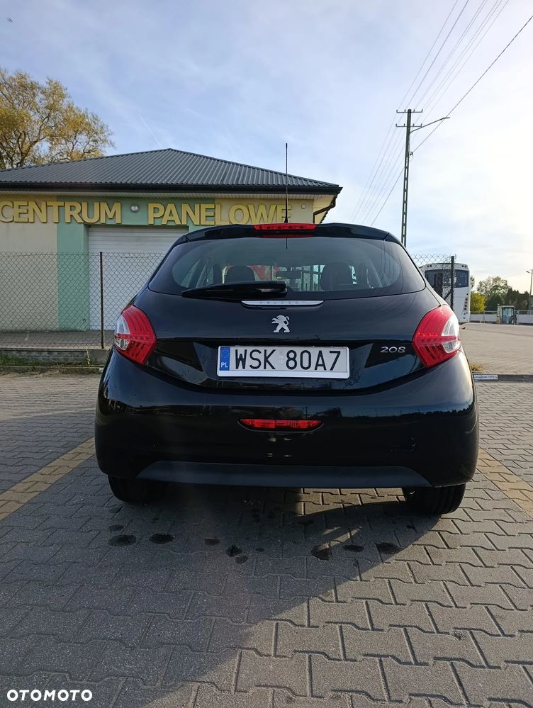 Peugeot 208 - 2