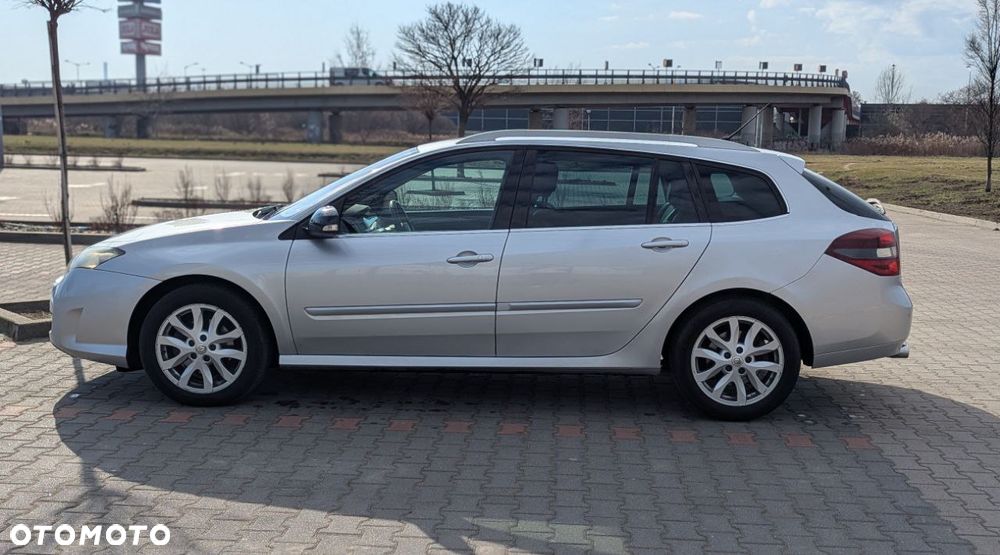 Renault Laguna 2.0 DCi Dynamique - 8