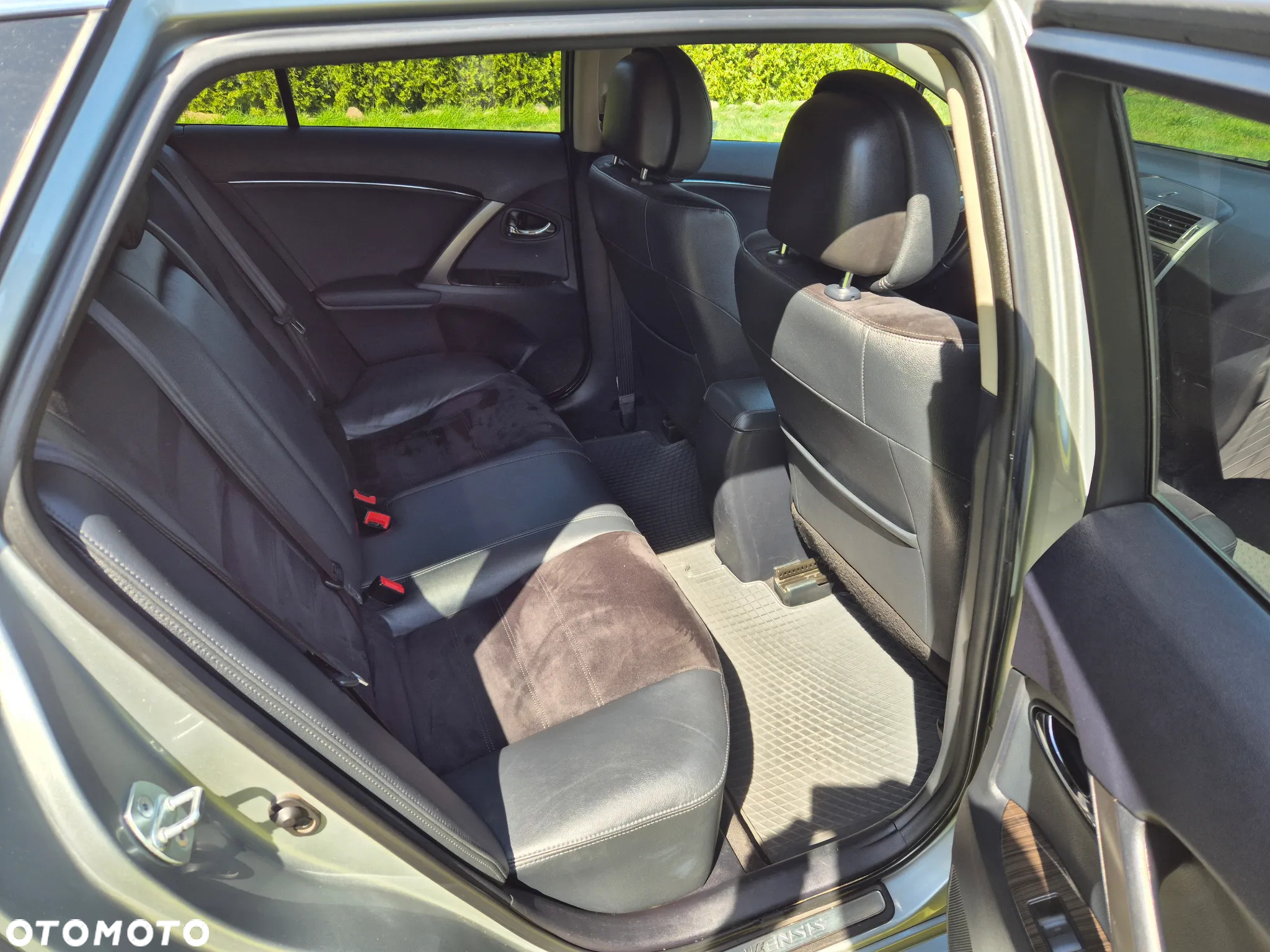 Toyota Avensis - 6