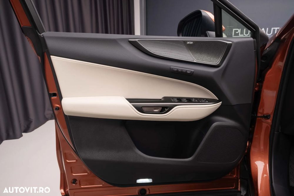Lexus Seria NX 450h+ E-FOUR Luxury - 23