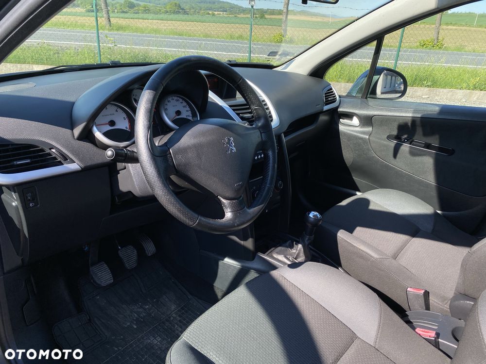 Peugeot 207 - 5
