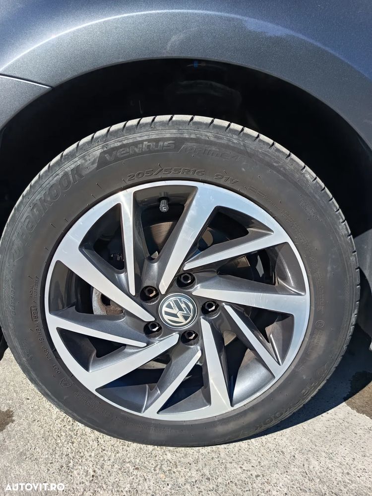 Volkswagen Golf - 15